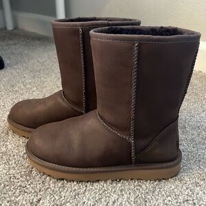 UGG Classic Short Boots
